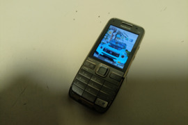 GERAS NOKIA E-52 , KALBOS, SIM,
