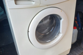 Pard.gera Skalbimo mašiną Samsung.  Šaldytuvą.