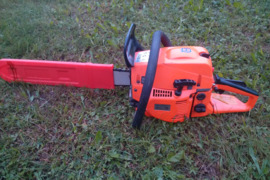 Grandininis benzininis pjūklas