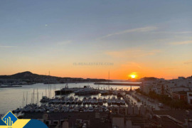 Penthouse apartamentas su terasa, Balearų salos, Ibiza. 2 kambariai | 80 m² | 600 metrų iki jūros