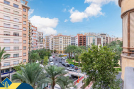 Apartamentas su terasa, Alicante provincijoje, Alicante mieste. 4 kambariai | 88 m² | 600 metrų iki 