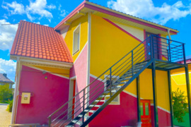 IŠNUOMOJAMAS 2 KAMBARIŲ BUTAS (NUOSAVO NAMO 2 AUKŠTAS) NUO RUGPJŪČIO 4 DIENOS ROMAINIUOSE NETOLI P/C