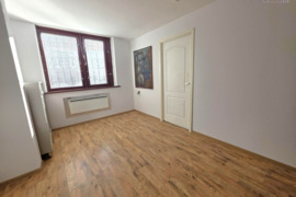 PARDUODAMOS ATRENOVUOTOS PATALPOS 52,37 m², PASTATYTOS 2007 M., LAZDYNAI, VILNIUS