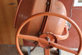 Naudota betono maišyklė kaina 139 Eur
