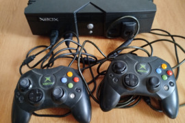 Microsoft XBOX žaidimų konsolė