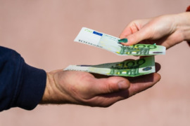 Paskolų finansavimas privatiems asmenims ir įmonėms