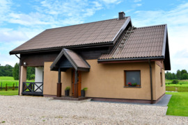 Utenos priemiestyje parduodamas šiuolaikiškai įrengtas 3 miegamųjų namas.