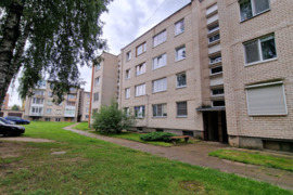 PARDUODAMAS 2 KAMBARIŲ BUTAS JURBARKE