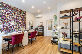 Išnuomojama darbo vieta manikiūro-pedikiūro meistrei