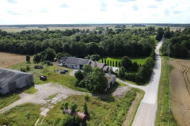 Parduodamos patalpos Kretingos r. sav., Darbėnų sen., Vaineikių k. Akmenos g. 6