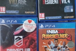 PS4 žaidimų konsolė