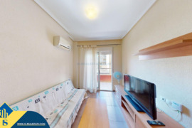 Apartamentas su terasa, Alicante provincijoje, Torrevieja mieste. 3 kambariai | 70 m² | 1 kilometras