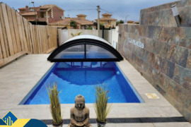 Renovuotas namas su privačiu baseinu, Alicante provincijoje, Torrevieja mieste, El Chaparral rajone.