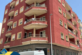Apartamentas su terasa, Alicante provincijoje, Torrevieja mieste. 3 kambariai | 59 m² | 900 metrų ik