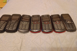 GERI SAMSUNG E KLASES TELEFONAI, KALBOS