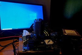 Intel I7 6700k + Rtx 2060 = Full HD Gaming.