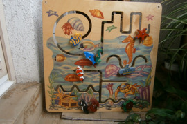 Medinė lavinimo ir pažinimo   lenta su stumdomom detalėm 59,7 cm x 59,7 cm