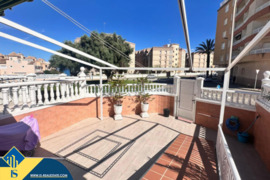 Vila su bendru baseinu, Alicante provincijoje, Guardamar del Segura mieste. 5 kambariai | 179 m² | 5