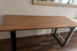 Modernus darbo / valgomojo stalas, 186x63x84 – tvirtas ir stilingas