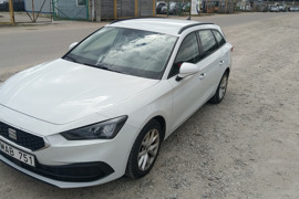 Nemokumo administratorius parduoda transporto priemonę SEAT LEON SP