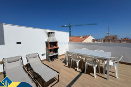 Statomi apartamentai, Alicante provincijoje, Torrevieja mieste, Playa del Cura rajone. 3 kambariai |