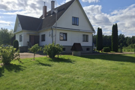 Namas Vilniaus r. sav., Kalabariškės, Girininkų g.