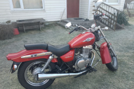 Suzuki GZ, Cruiser motociklas