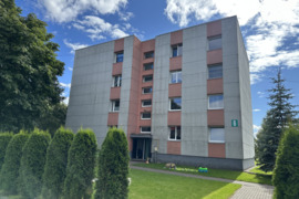 3 kamb. butas Akmenės r. sav., Akmenė, Kęstučio g.