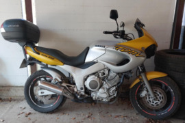 Yamaha TDM, Kelioninis motociklas