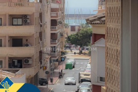 Apartamentas su terasa, Alicante provincijoje, Torrevieja mieste, Playa del Cura rajone. 3 kambariai