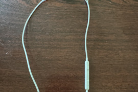 Originalios Apple iPhone ausinės su Lightning jungtimi