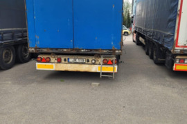 Krone Haagis SDP27, Puspriekabė, Tentinė