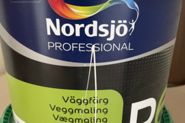 Sadolin dažai. 10 litrų likutis po buto dažymo darbų. Spalva nurodyta paskutinėje nuotraukoje.