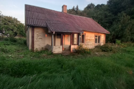 Sodyba prie miško, šalia Pakalnių k.