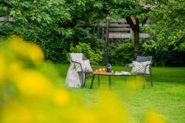 Namo dalis kaip 3 kambarių butas su 8.29 arų sklypu, ūkiniu pastatu