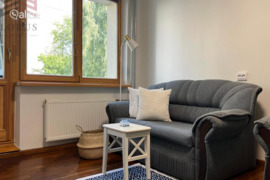 NUOMOJAMAS 3 KAMBARIŲ BUTAS PATOGIOJE VIETOJE, ŠALIA CENTRO – RINKTINĖS G. 15