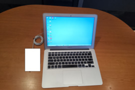  Apple MacBook Air: i5, 13,3
