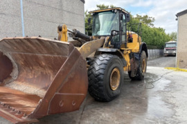 Frontalinis krautuvas Caterpillar 966M XE