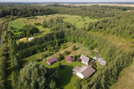 Parduodama gamtos apsuptyje kaimo sodyba su dideliu 2,9315 ha žemės sklypu