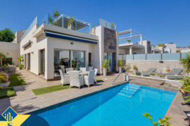Vila su privačiu baseinu, Alicante provincijoje, Torrevieja mieste, Los Balcones rajone. 5 kambariai