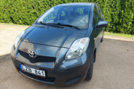 Parduodu automobilį Tojota Yaris