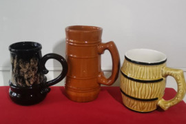 Vintažiniai bokalai kolekcininkams.