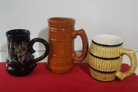 Vintažiniai bokalai kolekcininkams.