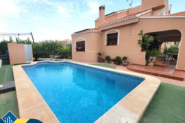 Vila su privačiu baseinu, Alicante provincijoje, Torrevieja mieste, La Mata rajone. 5 kambariai | 17