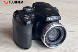 Fujifilm FinePix S5800 fotoaparatas