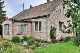 Parduodama prižiūrėta sodyba Ragujų k., netoli Pasvalio