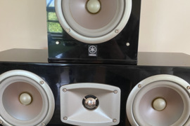 Yamaha garso kolonėlių komplektas