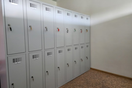 Metalinės naujos persirengimo spintelės