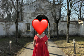 Dvi proginės suknelės
