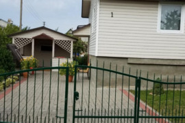 Vertas dėmesio sklypas su namu S/B 